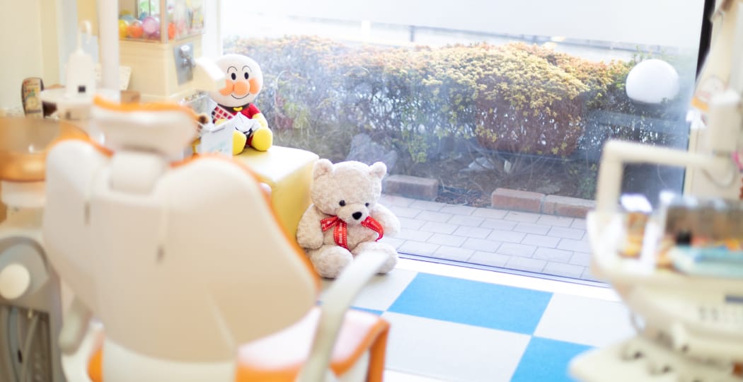診療チェア横のキッズスペース